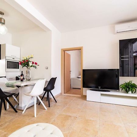 Ln New Apartment Сплит Экстерьер фото
