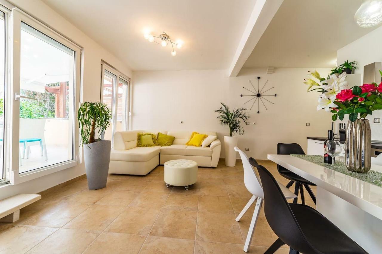 Ln New Apartment Сплит Экстерьер фото
