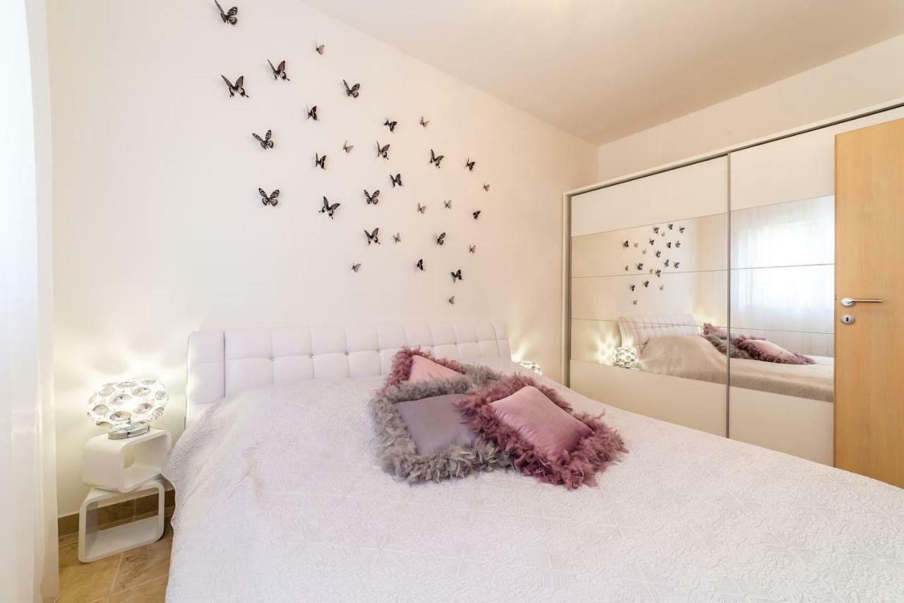 Ln New Apartment Сплит Экстерьер фото